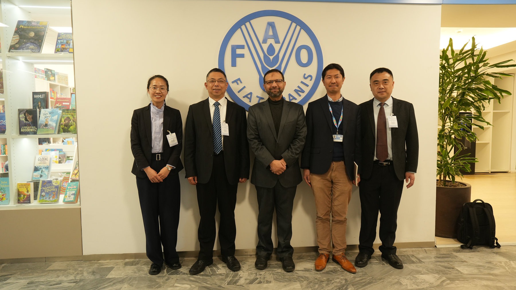 金正大集团董事长李玉晓一行访问联合国粮农组织总部，就推广中国粮食增产金方案达成初步合作意向